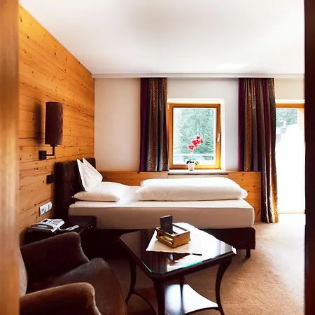 Gotthard Hotel 4*